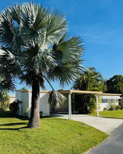Mobile Home at 227 Dan Ln Vero Beach, FL 32962