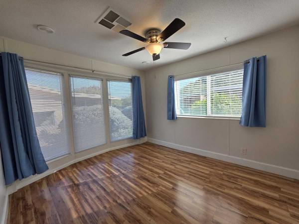 1985 Shult Manufactured Home