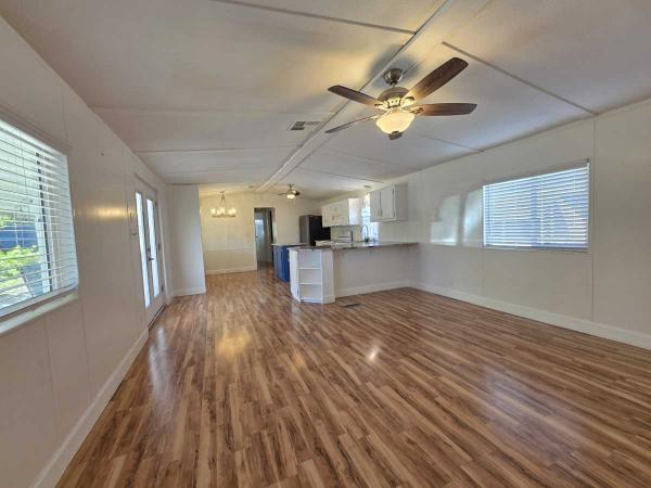 1985 Shult Manufactured Home