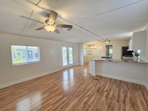 1985 Shult Manufactured Home