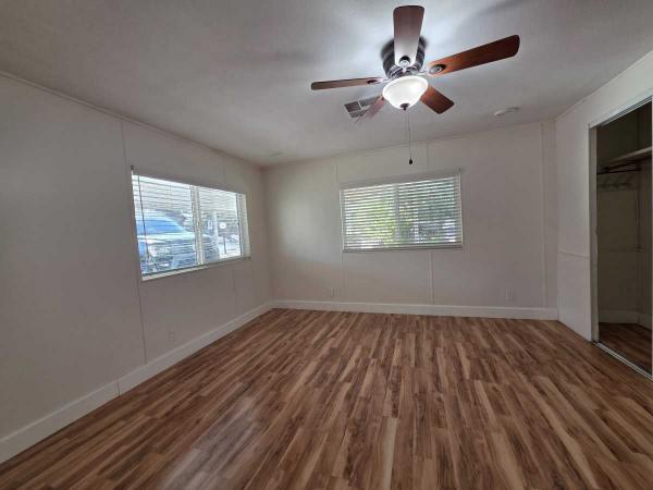 1985 Shult Manufactured Home