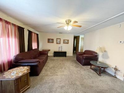 Photo 4 of 38 of home located at 300 S Val Vista Dr Lot #87 Mesa, AZ 85204