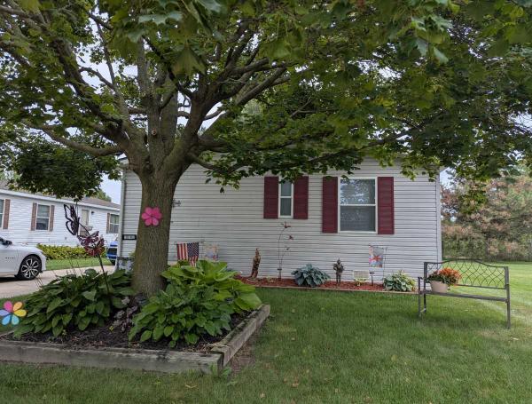 Photo 1 of 2 of home located at 23362 Arlington Dr Clinton Township, MI 48036