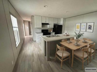 Photo 3 of 13 of home located at 356 Bayhead Dr #113 Tallahassee, FL 32304