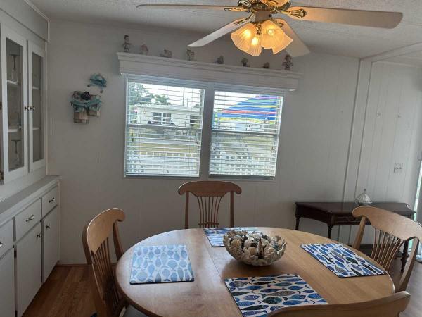 1980 2BD/2BA Mobile Home