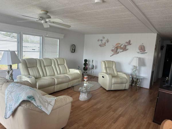 1980 2BD/2BA Mobile Home