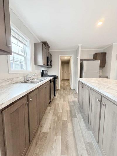 Photo 5 of 8 of home located at 4000 E 134th Street #827 Chicago, IL 60633