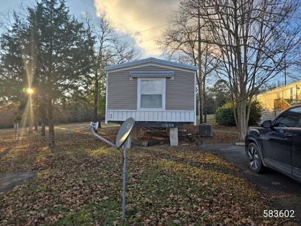 Photo 1 of 2 of home located at Riverchase Mh Park 5000 Riverchase Dr Heber Springs, AR 72543