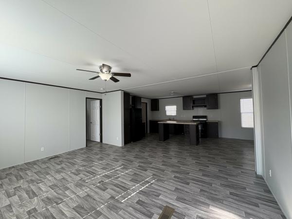 2016 CHAMPION 12RM2852A Mobile Home