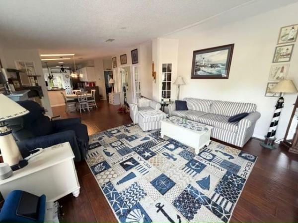 1993 SKYL Manufactured Home