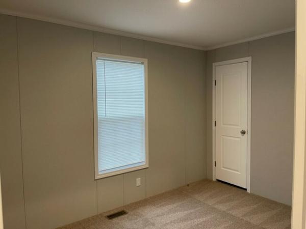 2023 Champion RA1680265 Mobile Home