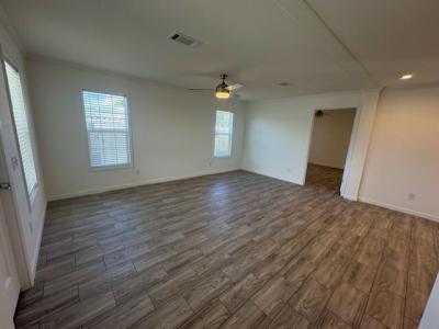 Photo 3 of 12 of home located at 632 Whip-Poor-Will Drive Sebring, FL 33876