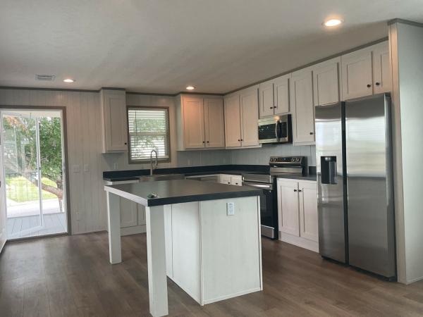 2025 Clayton 31RLS16682A Mobile Home