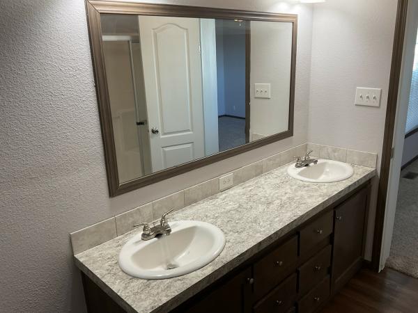 2016 Champion CH2860A Mobile Home