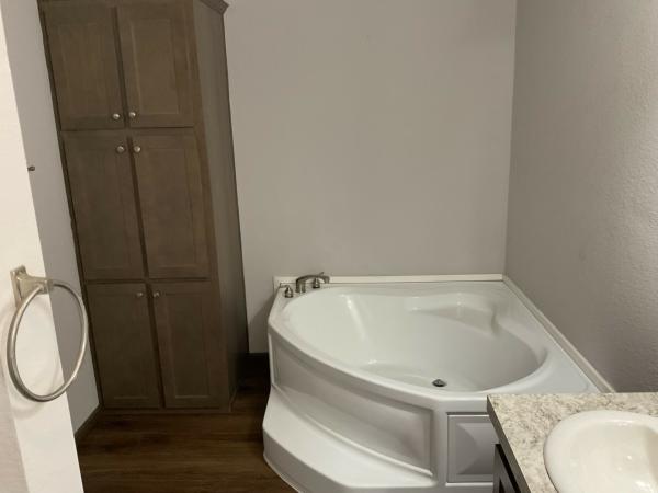 2016 Champion CH2860A Mobile Home