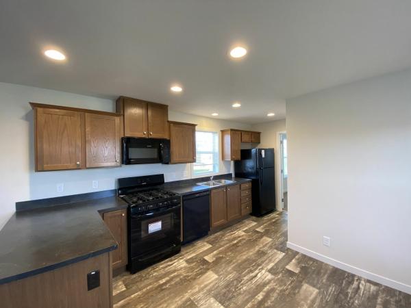 2017 CLAYTON 81TNS16663 Mobile Home