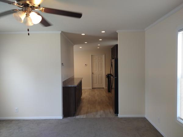 2020 Champion RA1670202 Mobile Home