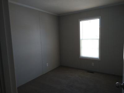 Photo 4 of 5 of home located at 102 Van Buren Cir Davison, MI 48423