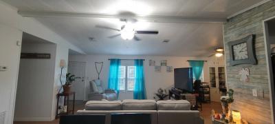 Photo 5 of 16 of home located at 5901 Bull Dolphin Lane Orlando, FL 32822