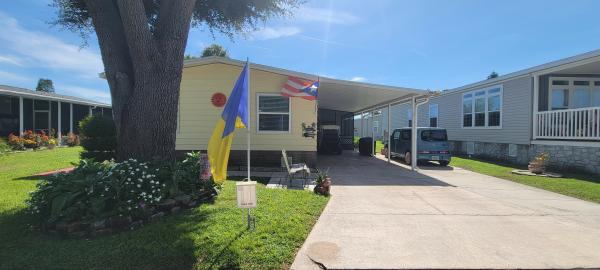 1985 TWIN Mobile Home