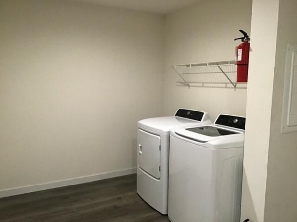 2021 Clayton 81HEH28563D Mobile Home