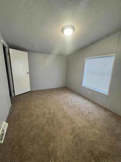 Photo 3 of 9 of home located at 4065 York Lane Jackson, MI 49201