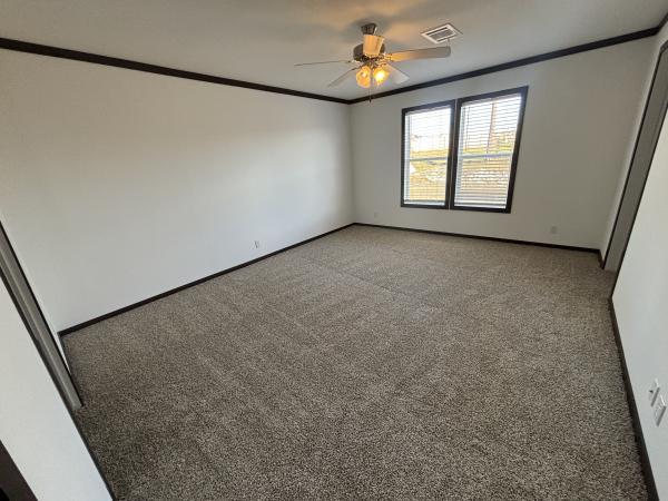 2023 Cham;ion 24CSD2860L Mobile Home