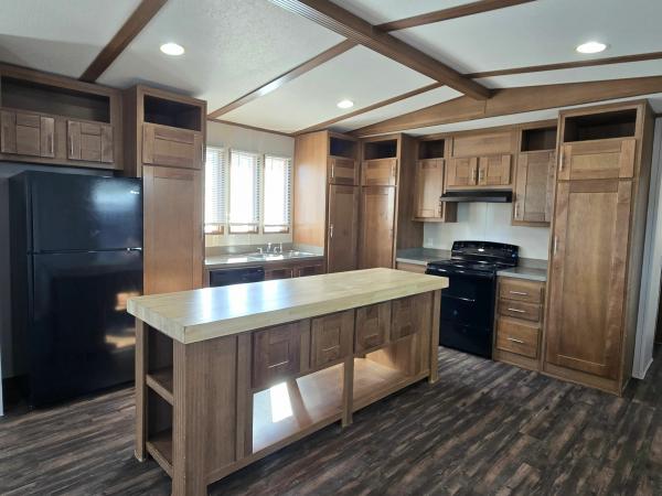 2015 Clayton Homes Inc Decision Maker Mobile Home