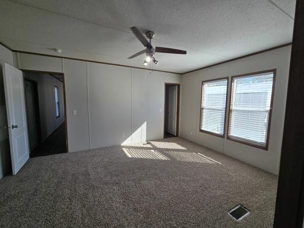 2015 Clayton Homes Inc Decision Maker Mobile Home