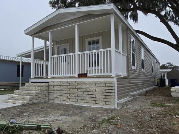 Photo 1 of 2 of home located at 1016 Century Drive Wildwood, FL 34785