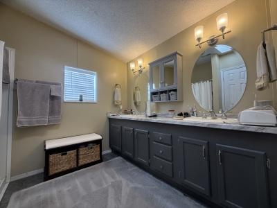 Photo 5 of 16 of home located at 110 Arianna Way Auburndale, FL 33823