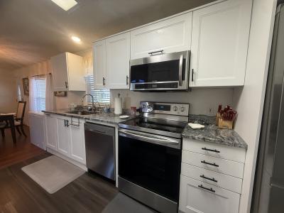 Photo 3 of 16 of home located at 110 Arianna Way Auburndale, FL 33823