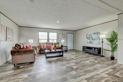 Photo 2 of 7 of home located at 1601 East Slaughter Lane 180 Austin, TX 78747