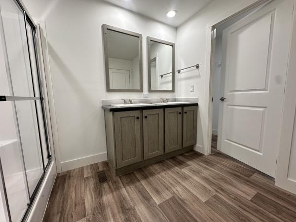 2025 Clayton-Redwood Falls  Home