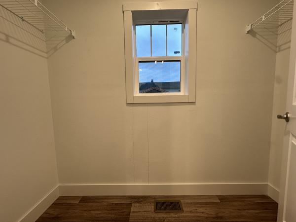 2025 Clayton-Redwood Falls  Home