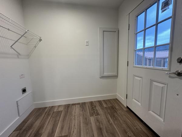 2025 Clayton-Redwood Falls  Home