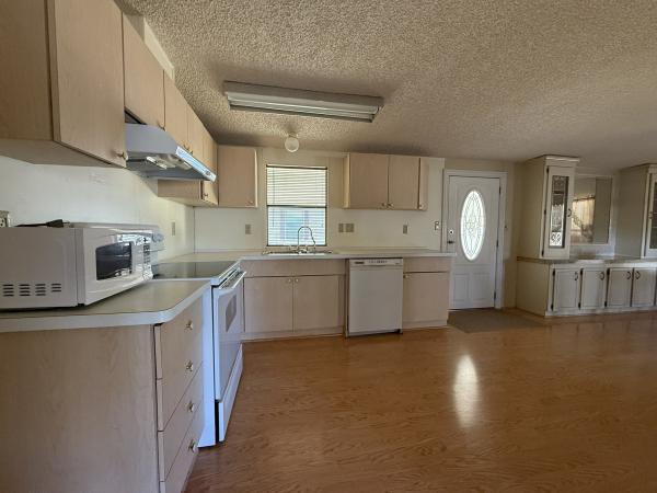 1988 TROP HS Mobile Home