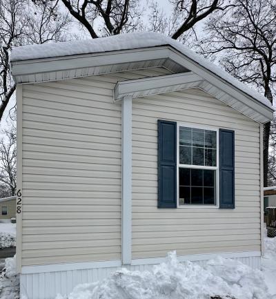 Photo 2 of 6 of home located at 628 Taffy Lane Muskegon, MI 49442