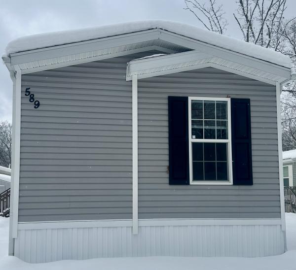 2021 Champion RA1670216 Mobile Home