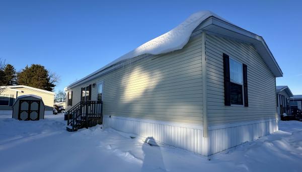 2019 Champion RA2860224 Mobile Home