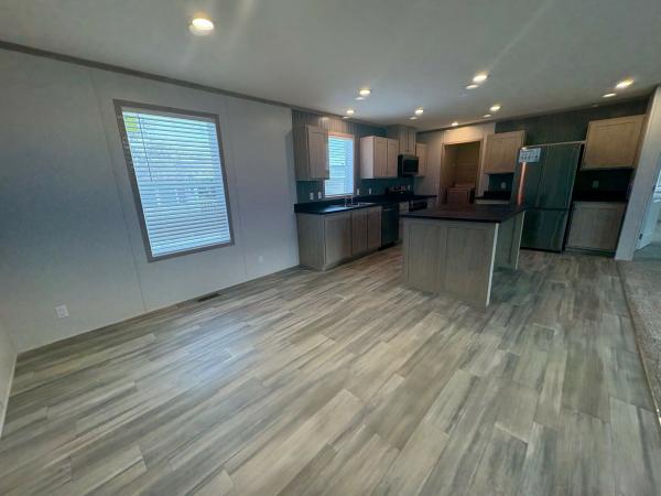 2026 clayton 95ADR28563A Mobile Home