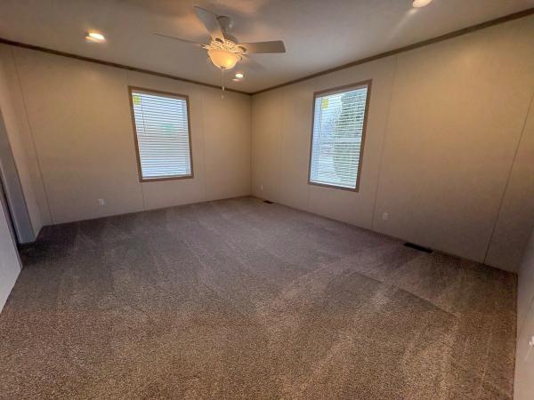 2026 clayton 95ADR28563A Mobile Home