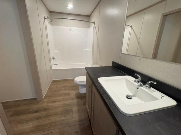 2026 clayton 95ADR28563A Mobile Home