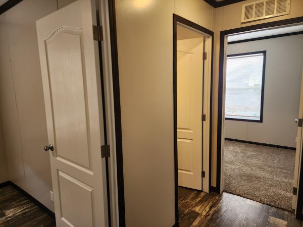 2019 CLAYTON 96STL16663AH Mobile Home