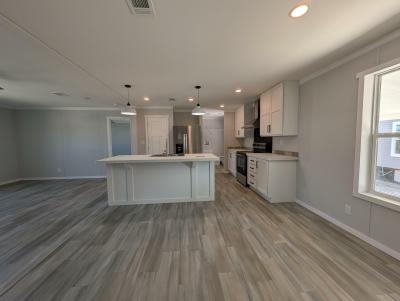 Photo 2 of 15 of home located at 116 Belleza Blvd Edgewater, FL 32141