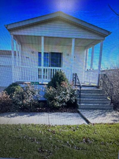 Photo 3 of 3 of home located at 668 Aspen Drive Manteno, IL 60950