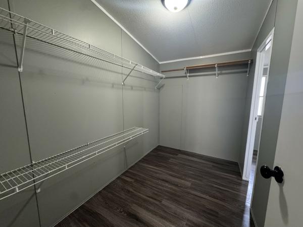 2000 Fleetwood Mobile Home