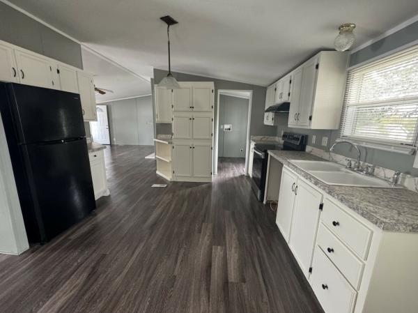 2000 Fleetwood Mobile Home