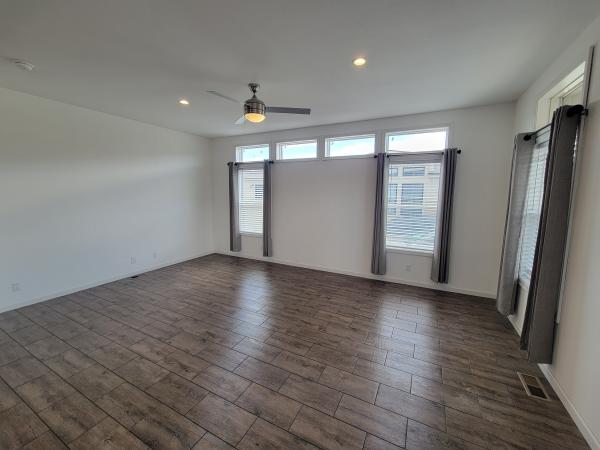 2023 Champion SCM582P Mobile Home