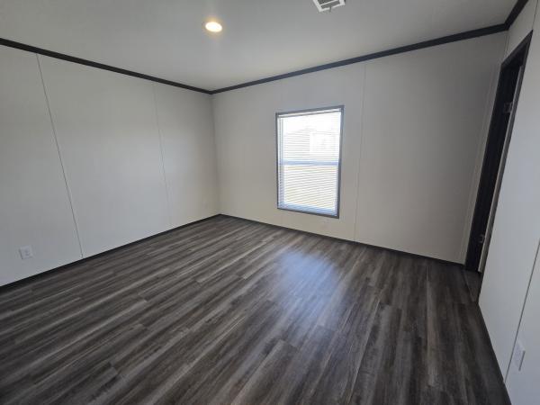 2023 Fleetwood 240WE28563x Mobile Home